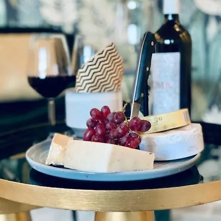 The House Den Dungen