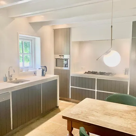 The House Villa Den Dungen