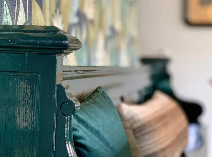 The House Den Dungen